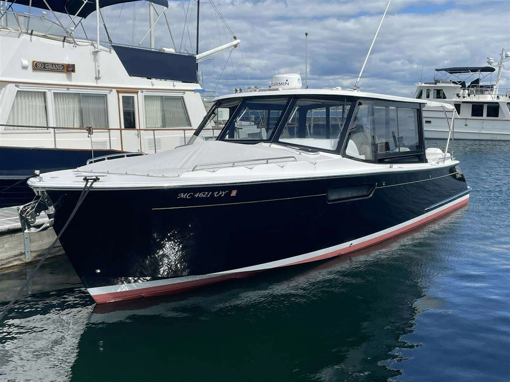 MJM 3 Yacht For Sale