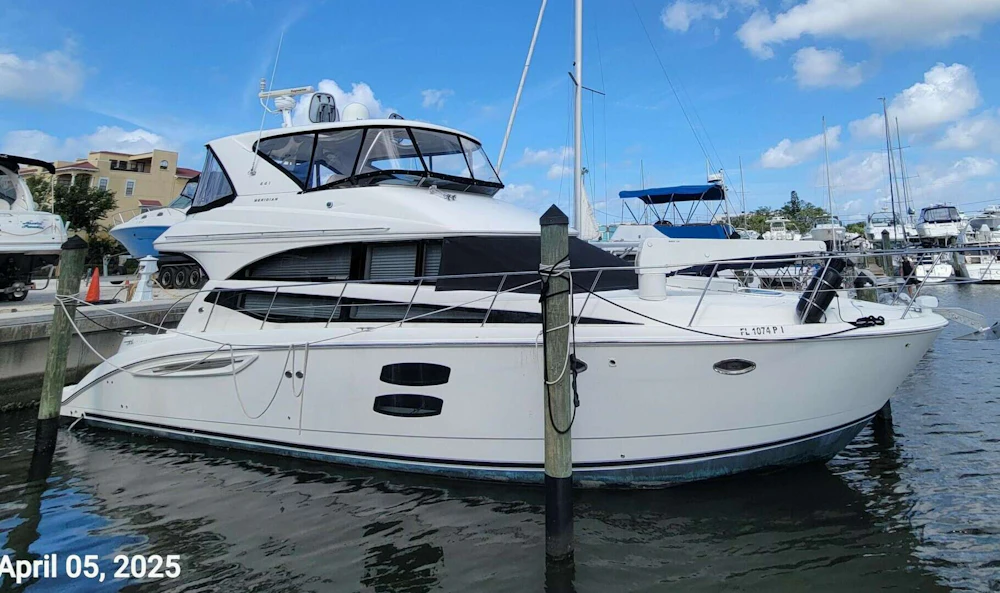 Meridian 441 Sedan Yacht For Sale
