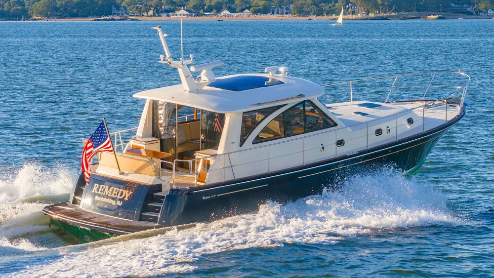 Hunt Yachts  Yacht For Sale