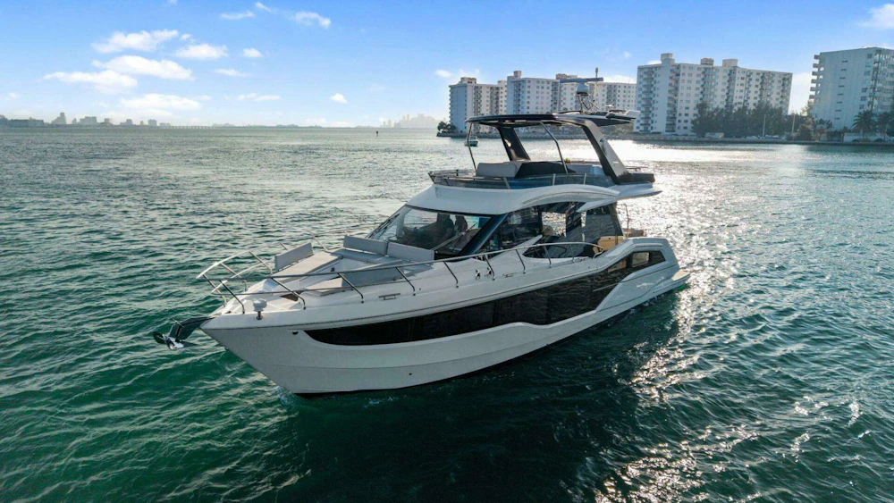 Galeon 50 FLY Yacht For Sale