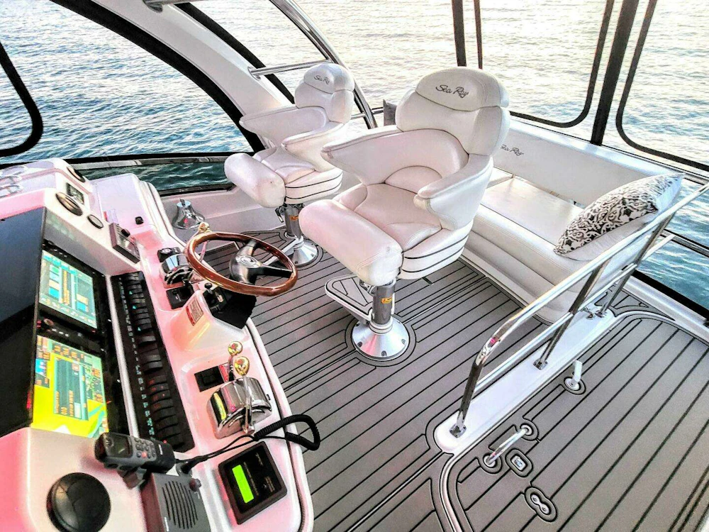 Sea Ray 52 Sedan Bridge Yacht For Sale