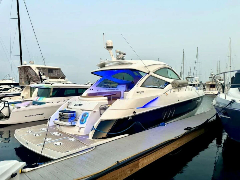 Cruisers Yachts 540 Sport Cruiser Yacht For Sale