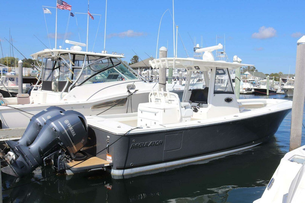 Regulator 31 Yacht For Sale
