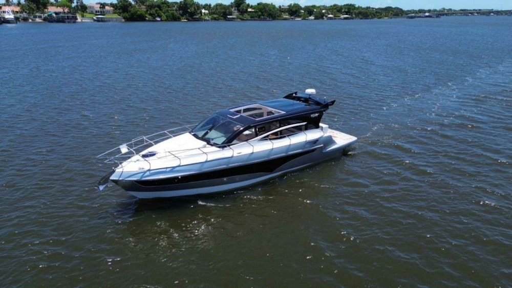 Real 40 HT Luxury  Yacht For Sale
