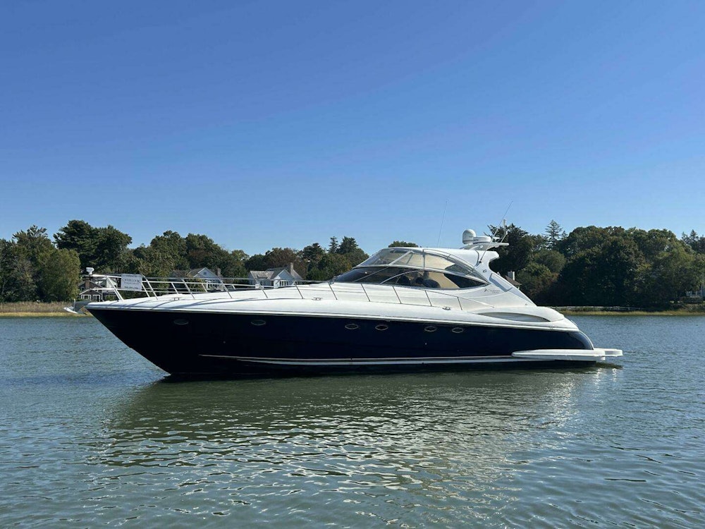 Cruisers Yachts 540 Express Yacht For Sale