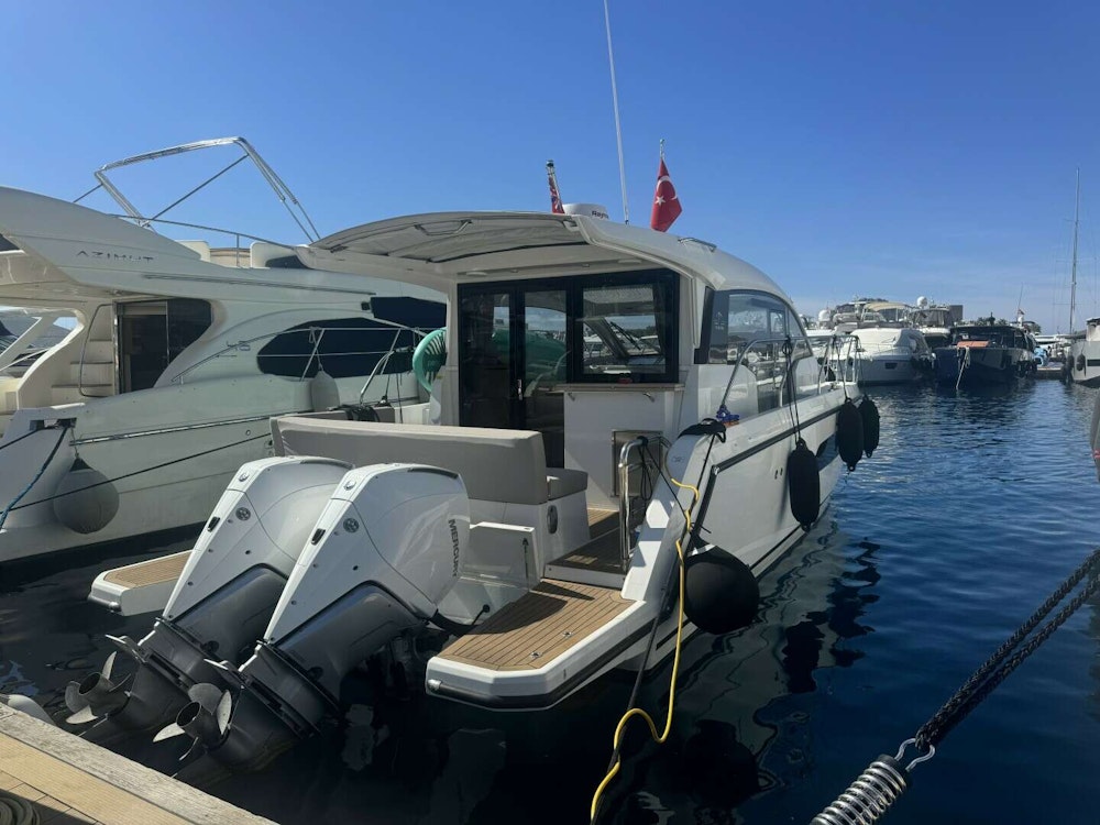 Sealine  Yacht For Sale