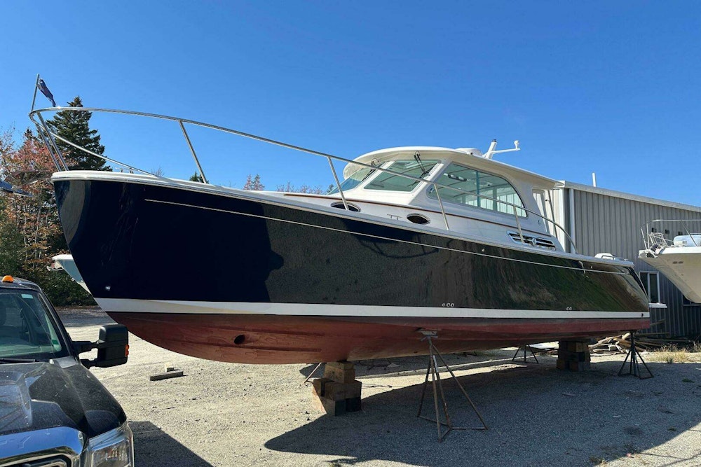 Back Cove 34O Yacht For Sale