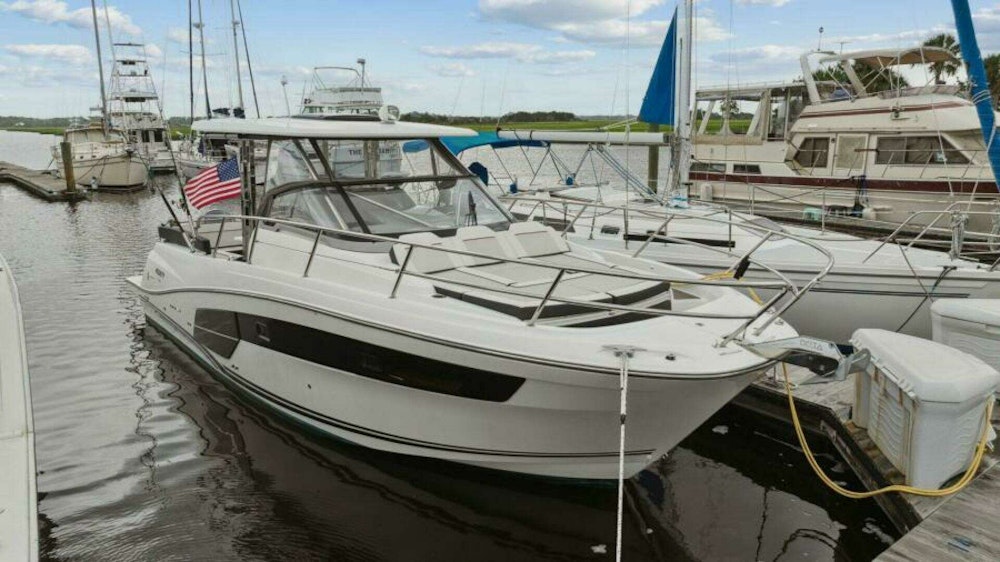 Jeanneau Leader 10.5 Yacht For Sale