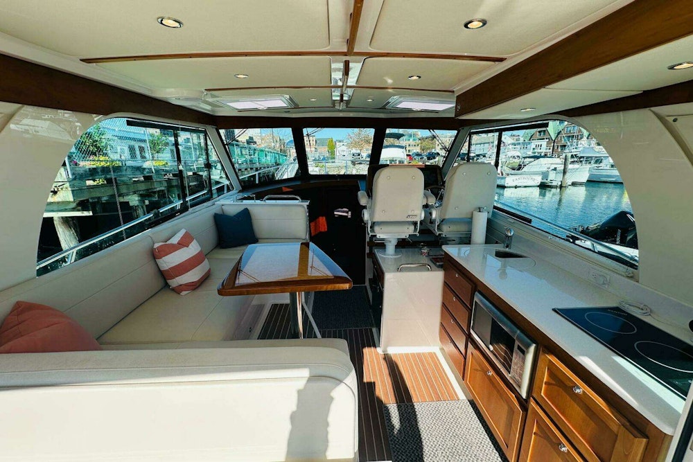 Back Cove 39O Yacht For Sale