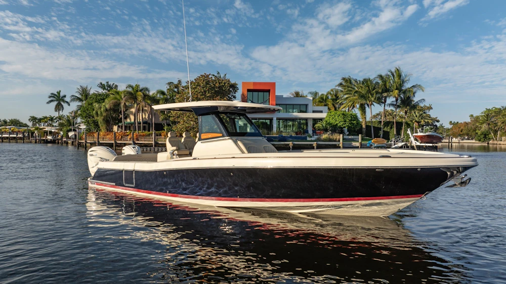 Chris-Craft Catalina 34 Yacht For Sale