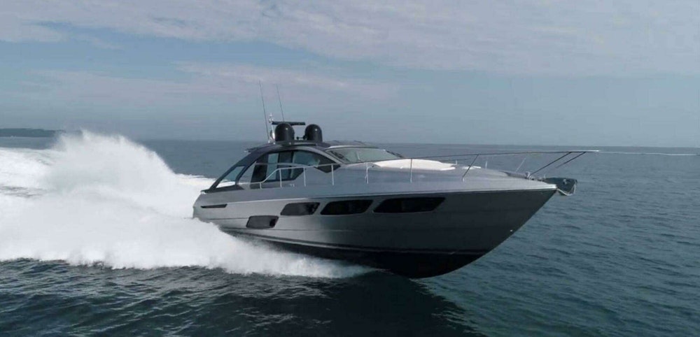 Pershing 5X Yacht For Sale