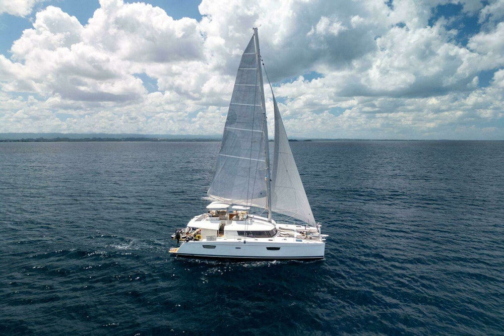 Fountaine Pajot Ipanema Yacht For Sale