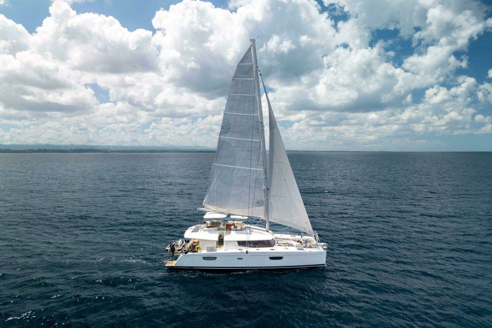 Fountaine Pajot Ipanema Yacht For Sale