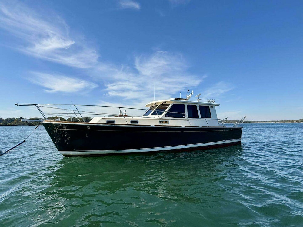 Sabre 42 Sedan Yacht For Sale