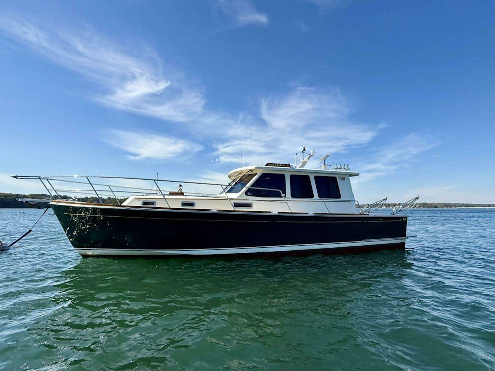 Sabre 42 Sedan Yacht For Sale