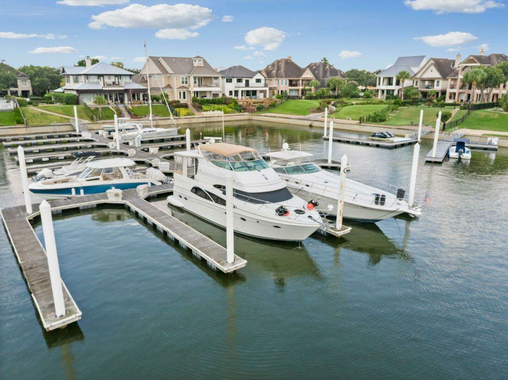 Carver 466 Motor Yacht Yacht For Sale