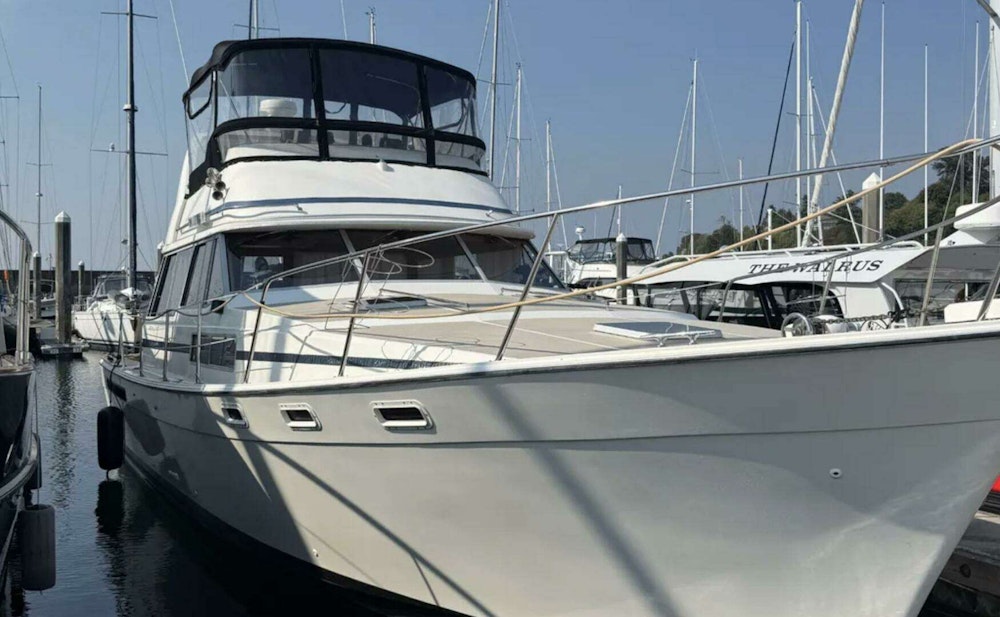 Bayliner 3870 Motoryacht Yacht For Sale