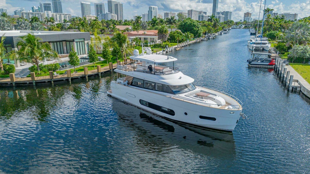 Azimut Magellano 66 Yacht For Sale