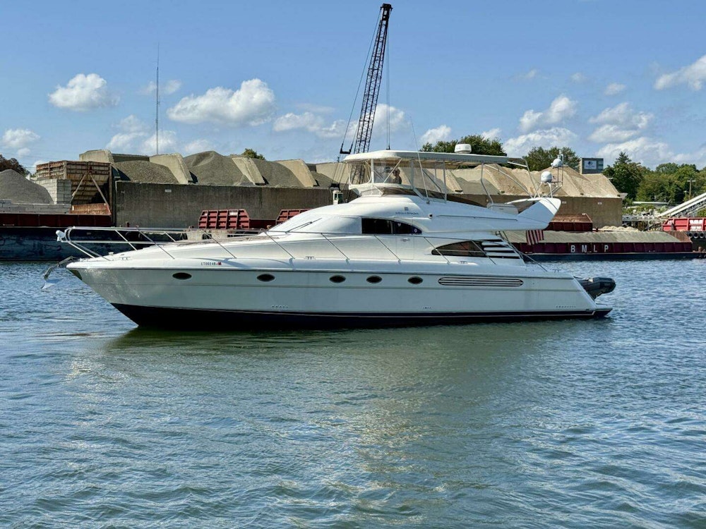 Fairline Squadron 55 Yacht For Sale