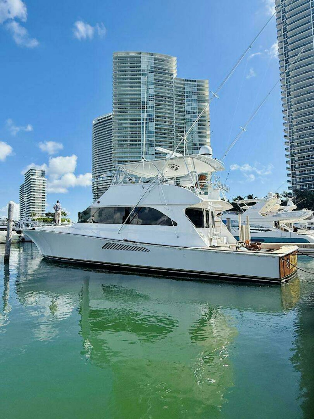 Viking 65 Cinvertible Yacht For Sale