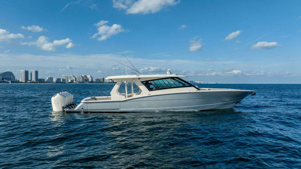 Scout 530 LXF Yacht For Sale