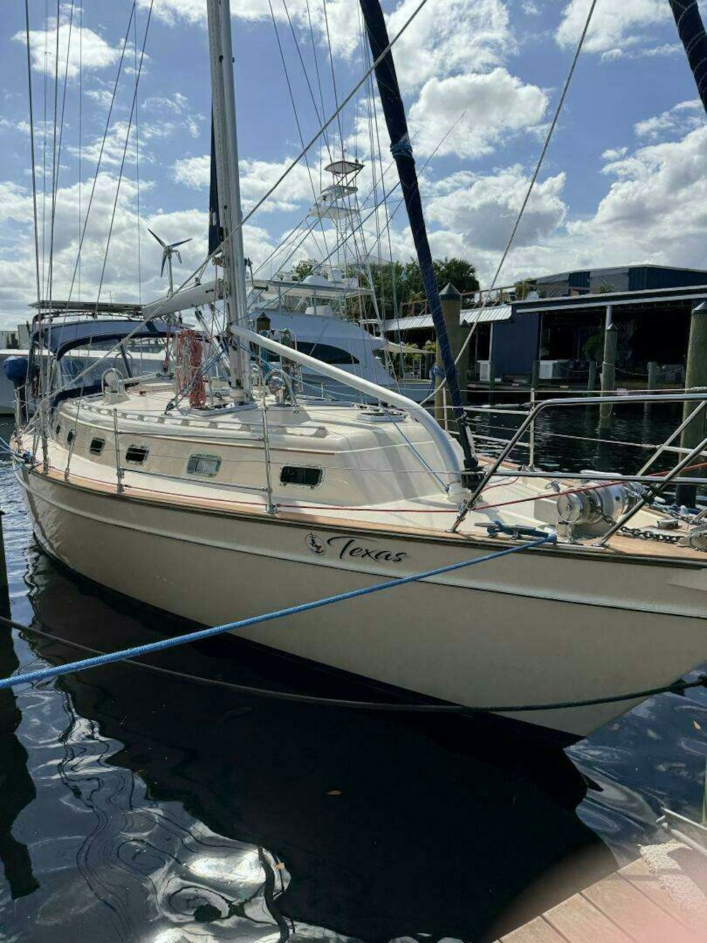 Island Packet 420 Yacht For Sale