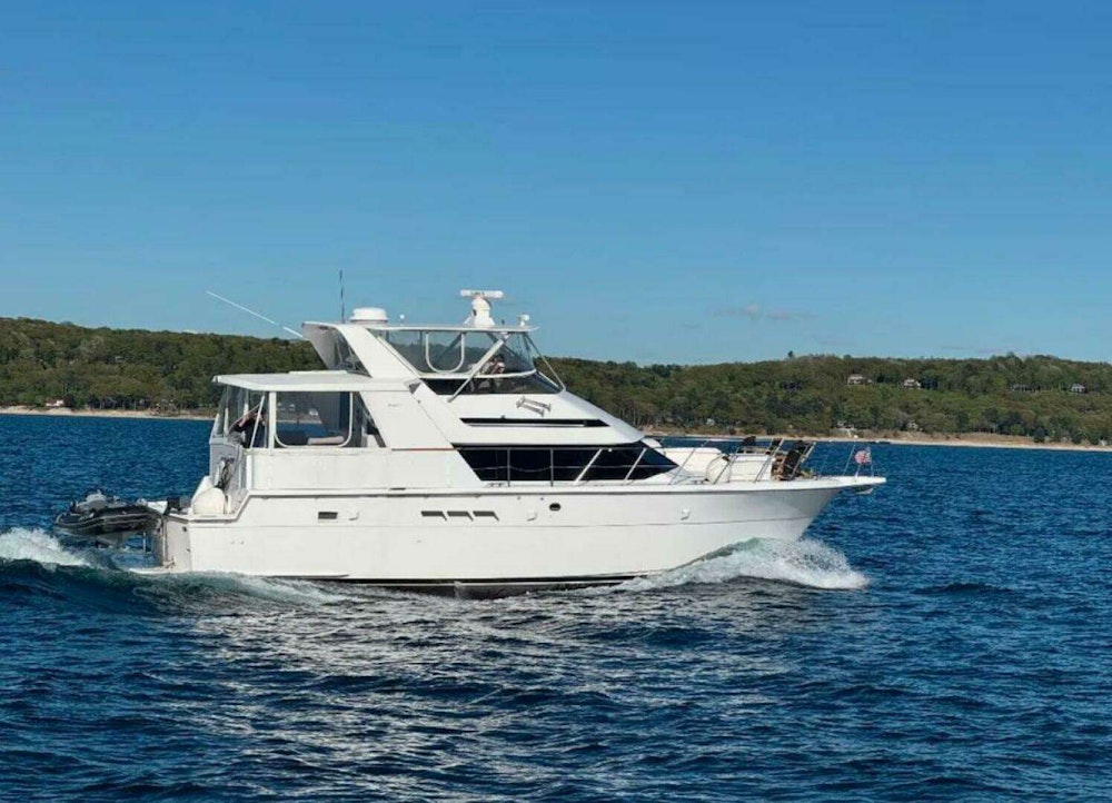 Hatteras 48 Cockpit Motor Yacht Yacht For Sale