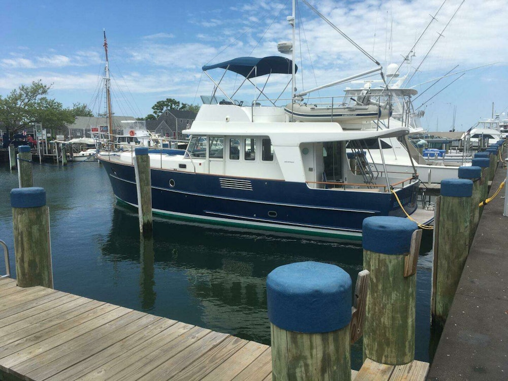 Beneteau Swift Trawler 42 Yacht For Sale