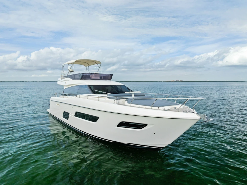 Ferretti Yachts 800 Yacht For Sale