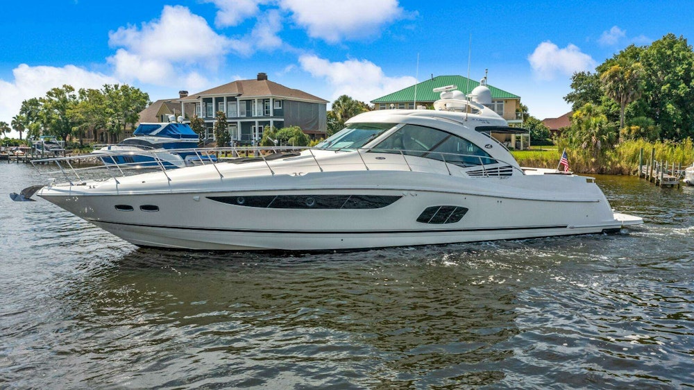 Sea Ray 610 SUNDANCER Yacht For Sale