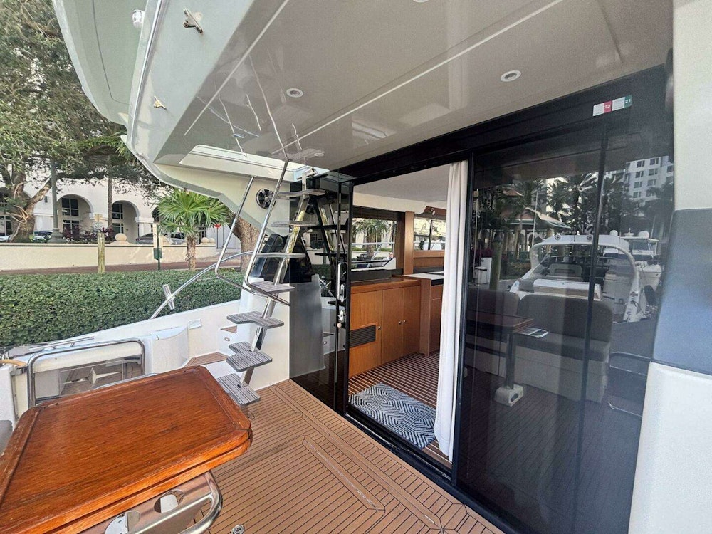 Bavaria 420 Virtess Coupe Yacht For Sale