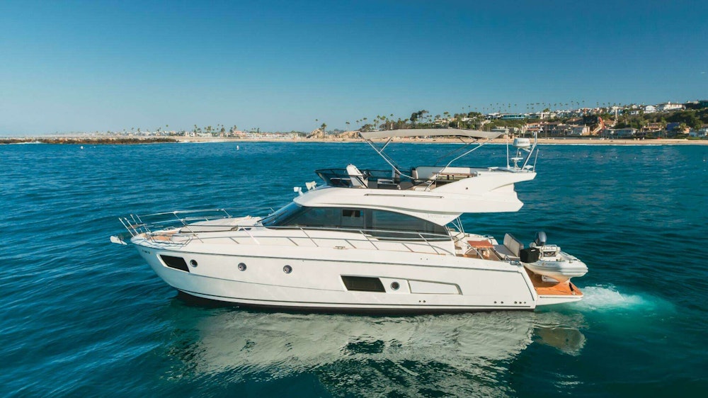 Bavaria Virtess 420 Yacht For Sale