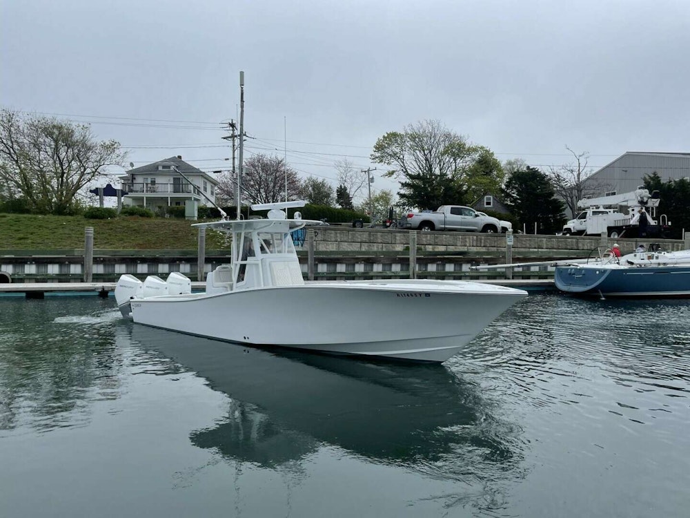 Conch 33 Yacht For Sale