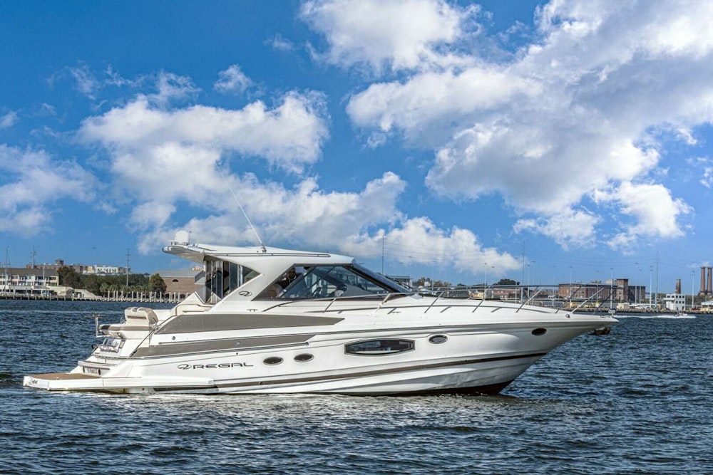 Regal 46 Sport Coupe Yacht For Sale