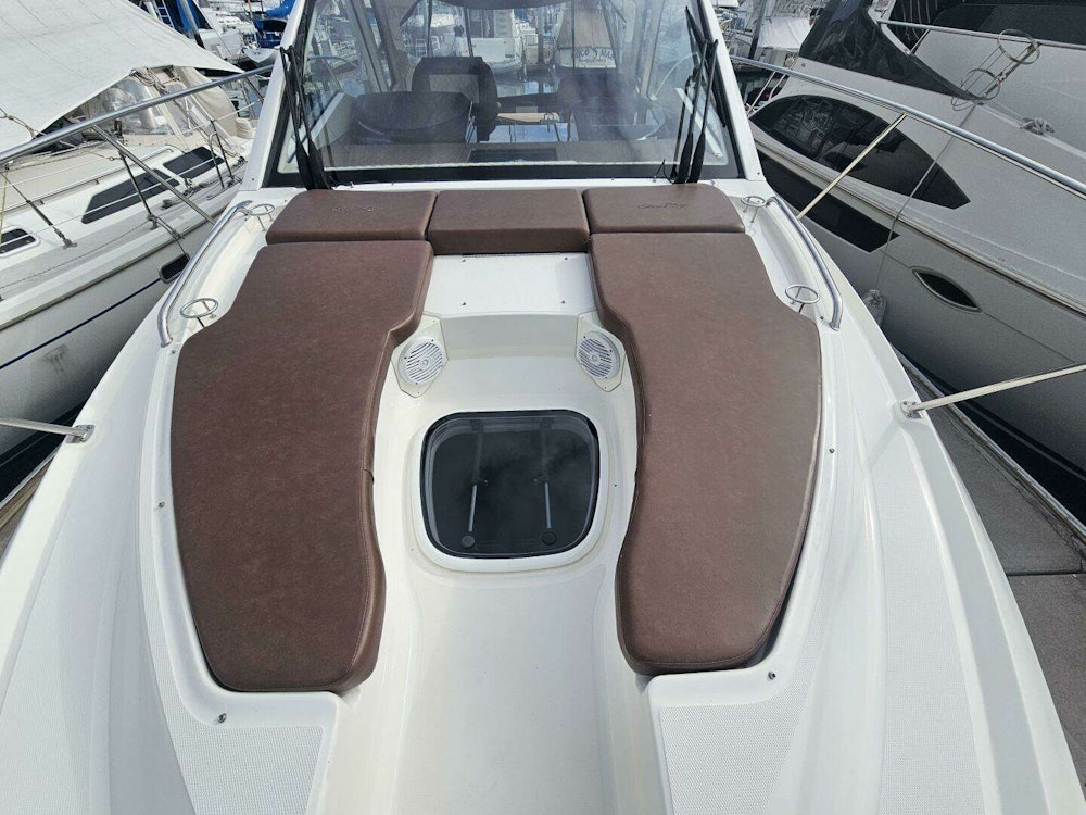 Sea Ray Sundancer 350 Coupe Yacht For Sale