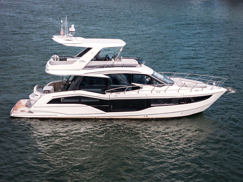 Galeon 500 FLY Yacht For Sale