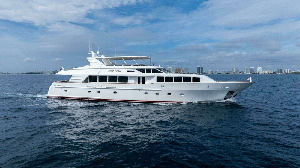 Trinity Yachts  Yacht For Sale