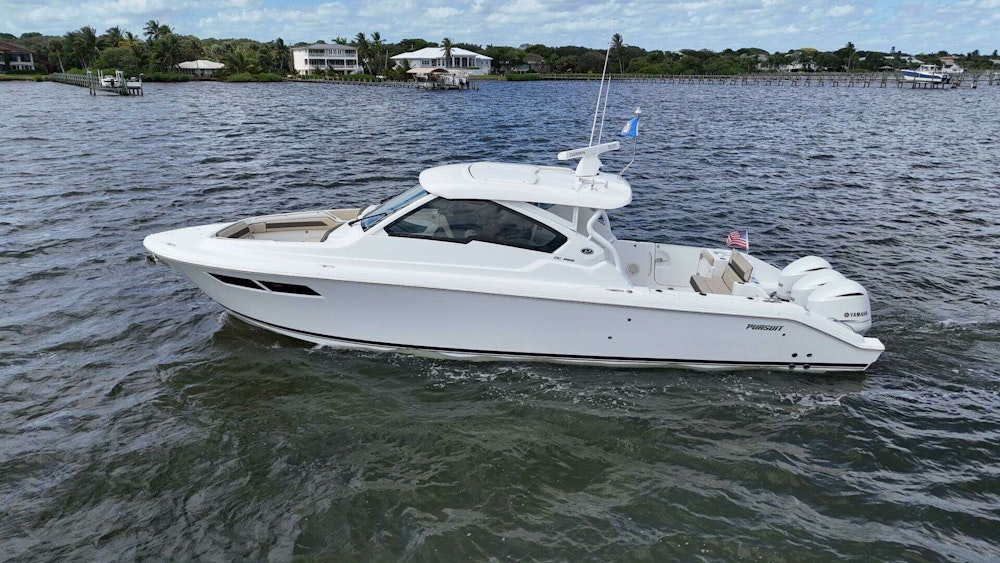 Pursuit  Yacht For Sale