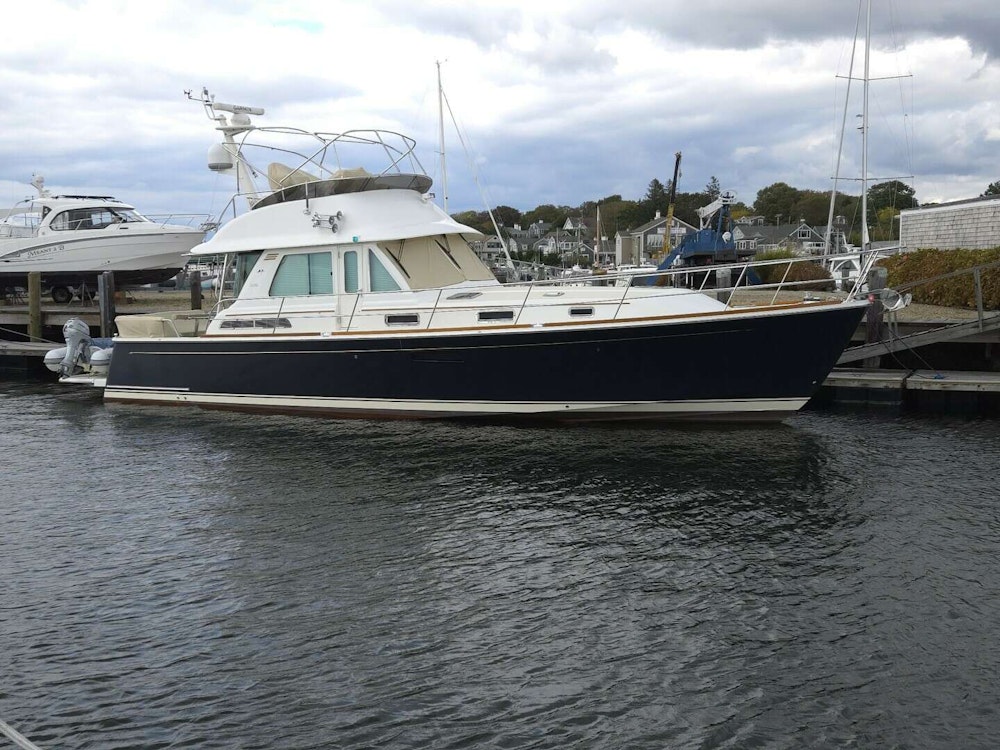 Sabre 48 Flybridge Yacht For Sale