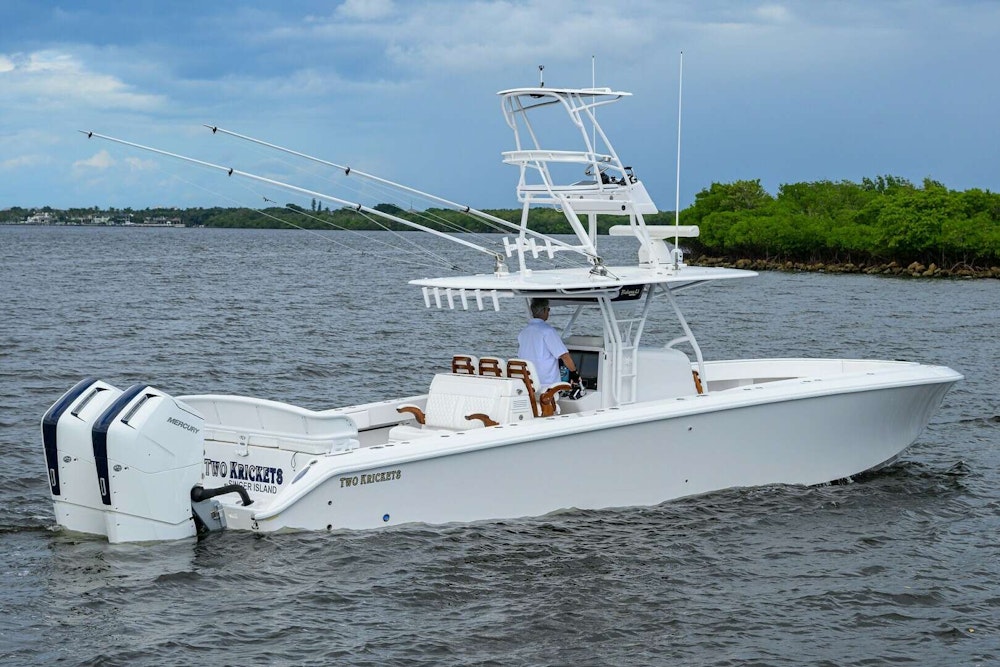 Bahama 41 Center Console Yacht For Sale