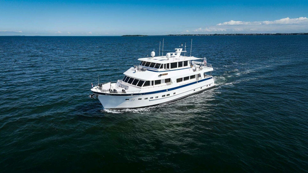 Outer Reef Yachts 860 Deluxbridge Motoryacht Yacht For Sale