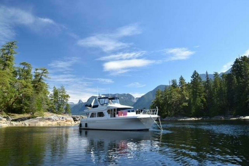 Navigator 4800 Yacht For Sale