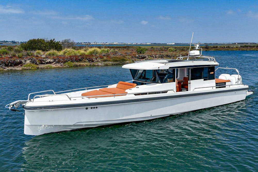 Axopar Aft Cabin Yacht For Sale