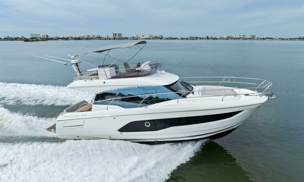 Prestige 420 Yacht For Sale