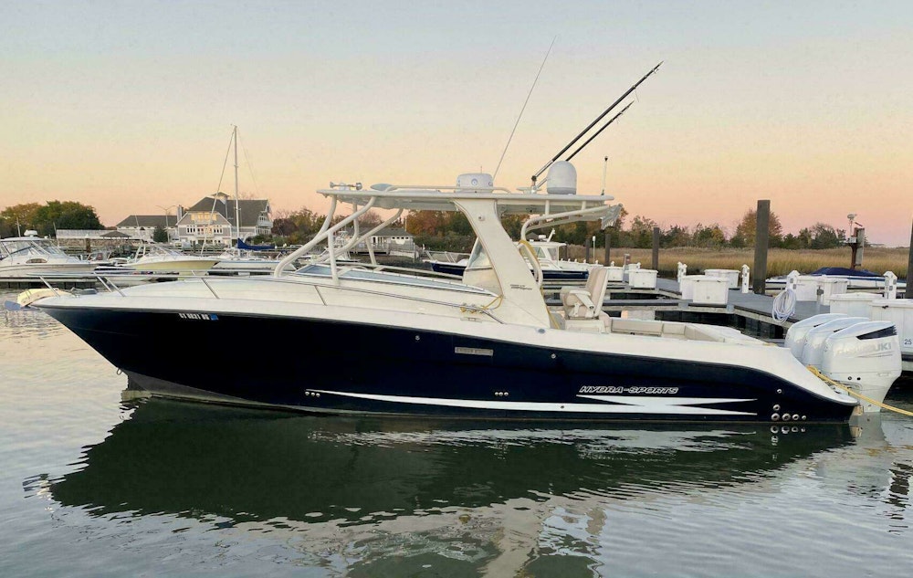 Hydra-Sports 3500 VX Vector Express Yacht For Sale