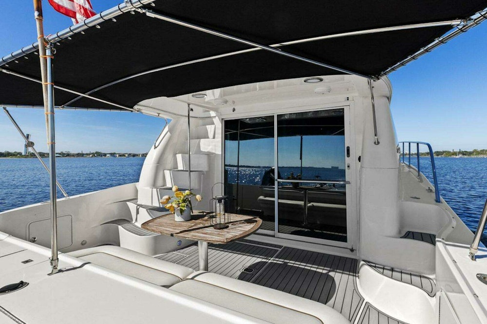 Sea Ray 480 Sedan Bridge Yacht For Sale