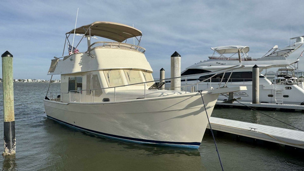 Mainship 34 TRAWLER Yacht For Sale