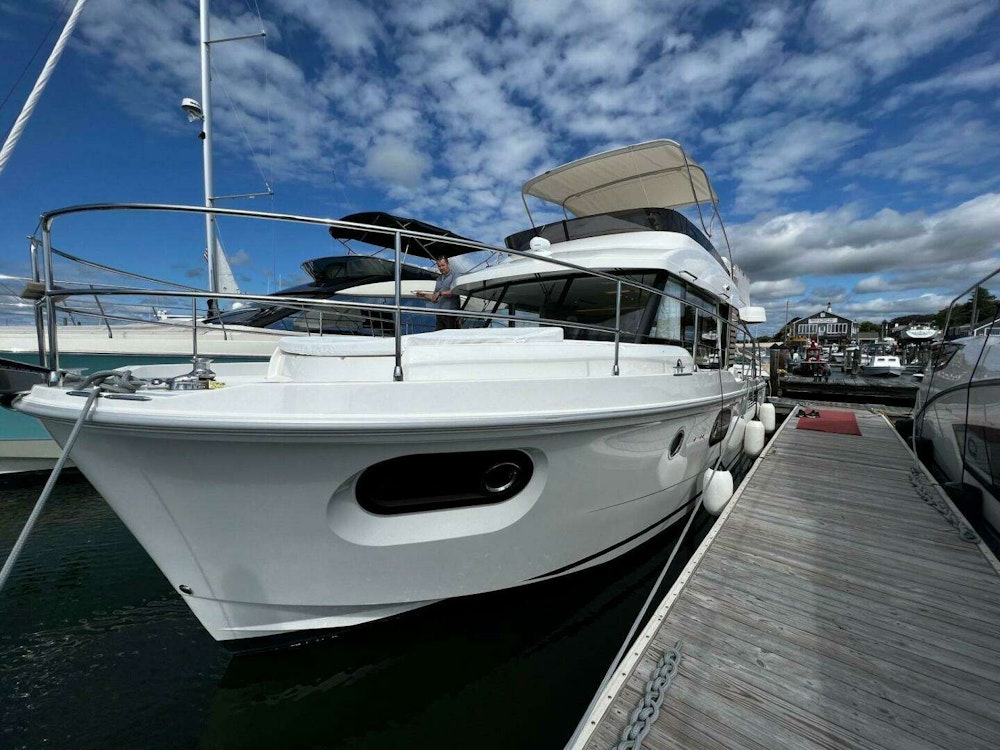 Beneteau Swift Trawler 41 Yacht For Sale