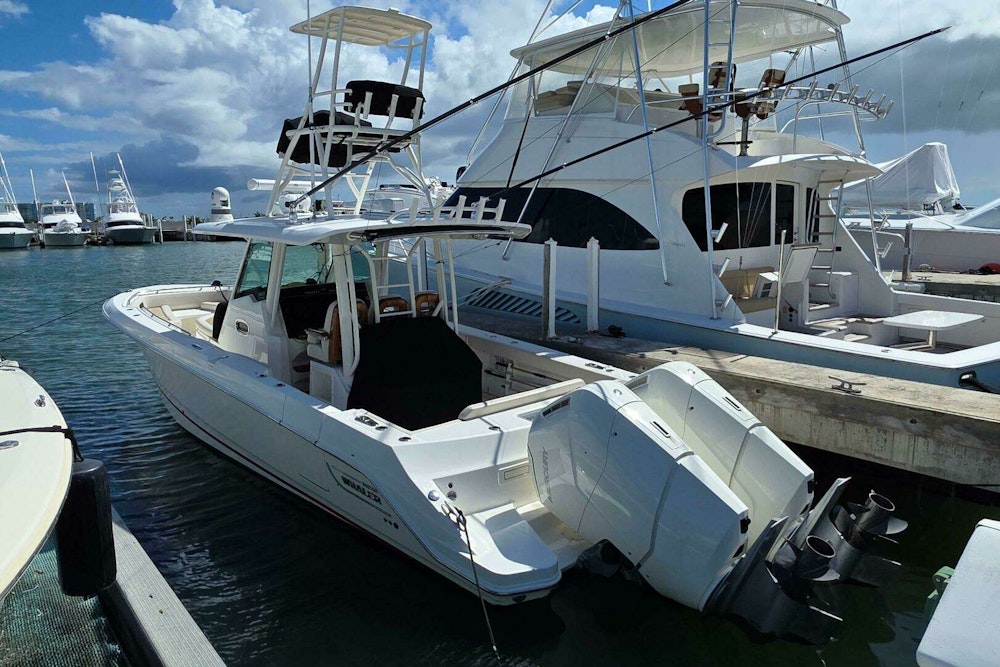 Boston Whaler 360 Outrage Yacht For Sale