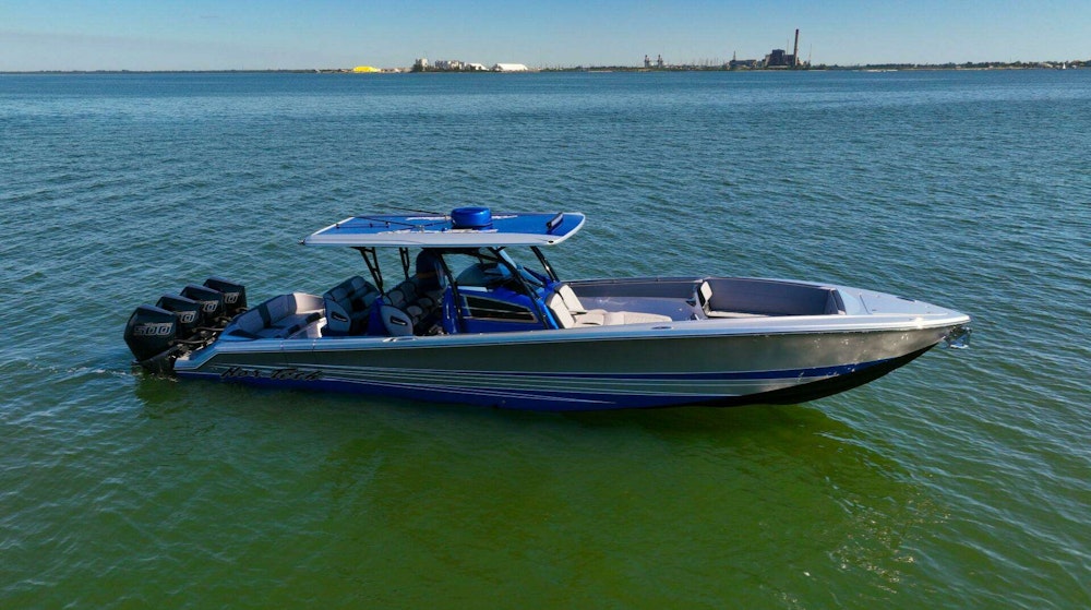 Nor-Tech 390 Sport Center Console Yacht For Sale